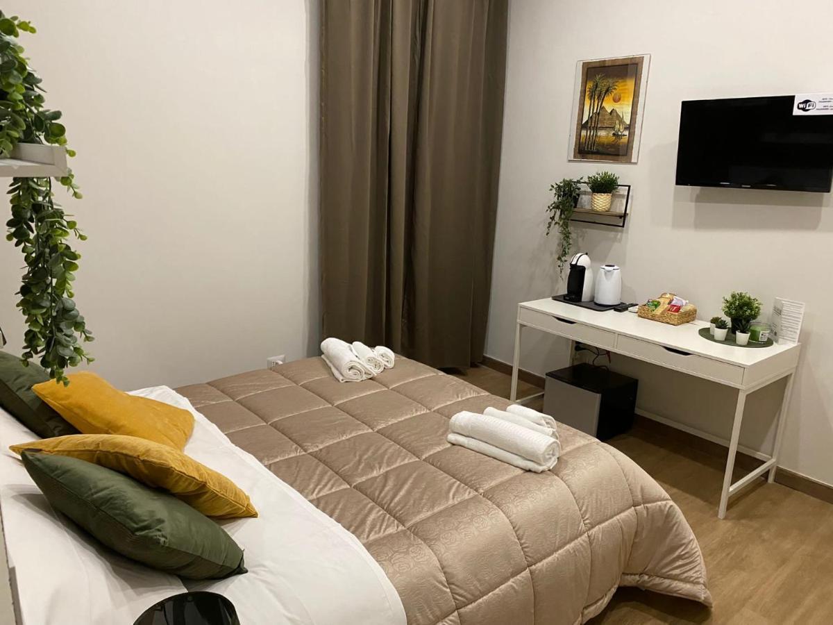 Via Piave 82 Bed & Breakfast Cosenza Exterior photo